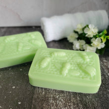 Load image into Gallery viewer, Zen Bees Soap - Honey, Aloe, Cucumber with Mango, Shea & Cocoa Butters