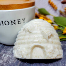 Load image into Gallery viewer, Bee Sweet - Oatmeal & Honey Soap - Great for Sensitive Skin