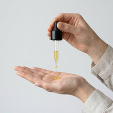 Load image into Gallery viewer, Bee Venom Serum - Nature's Botox