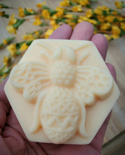 Load image into Gallery viewer, Bee Happy Signature Soap - Honey & Butter Soap - Sweet Citrus Scent