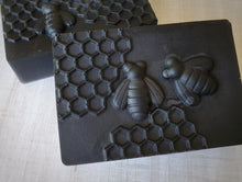 Load image into Gallery viewer, CLARIFYING: Olive Oil, Charcoal & Honey - Healing & Detoxifiying Face & Body Soap