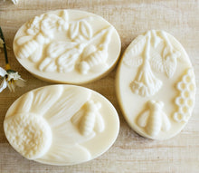Load image into Gallery viewer, Bee Calm - Chamomile, Honey, Kaolin Clay, Goats Milk & Honey Soap