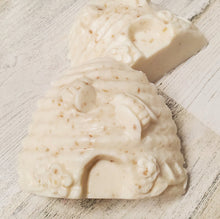 Load image into Gallery viewer, Bee Sweet - Oatmeal & Honey Soap - Great for Sensitive Skin