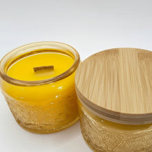 Load image into Gallery viewer, Honey &amp; Vanilla - Cozy Luxury Candles &amp; Wood Wick
